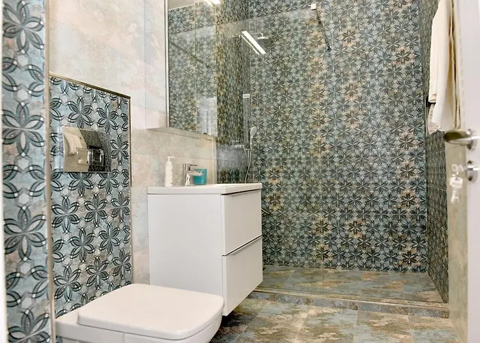 Turquoise By The Sea Apartment *